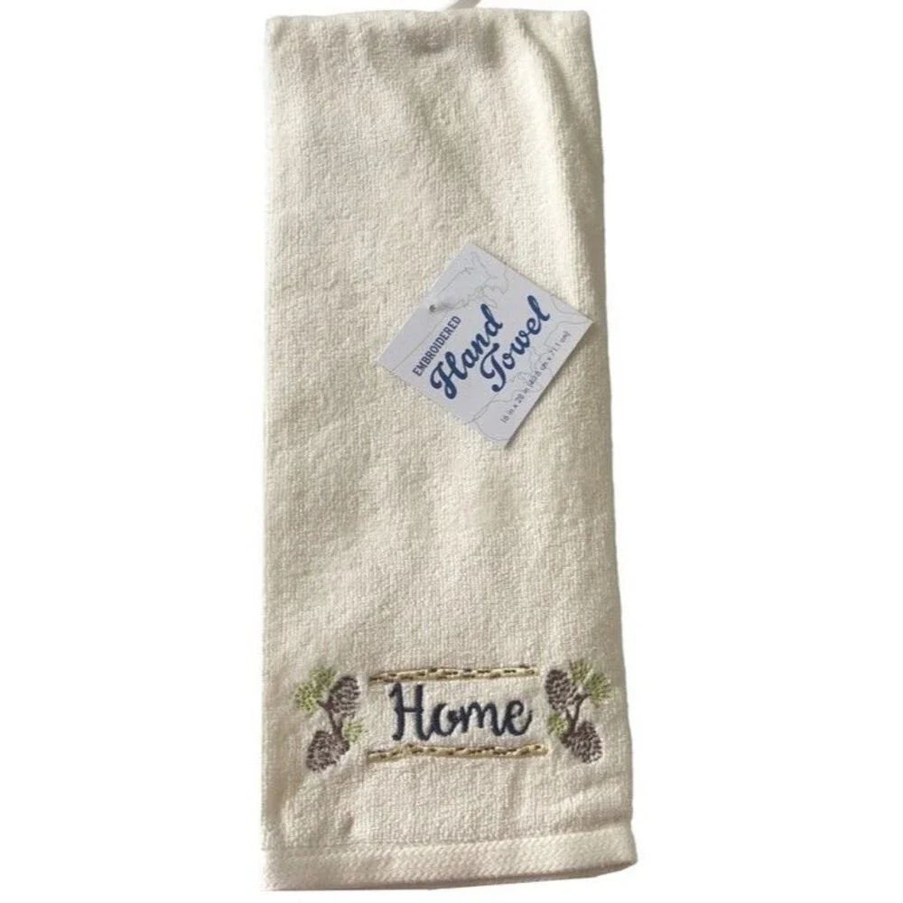 Pinecone Home Cabin Country Living Embroidered Hand Towels Rustic Set of 2